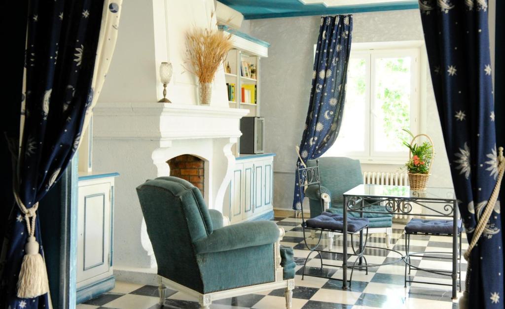 Auberge Bourrelly Cabriès Стая снимка